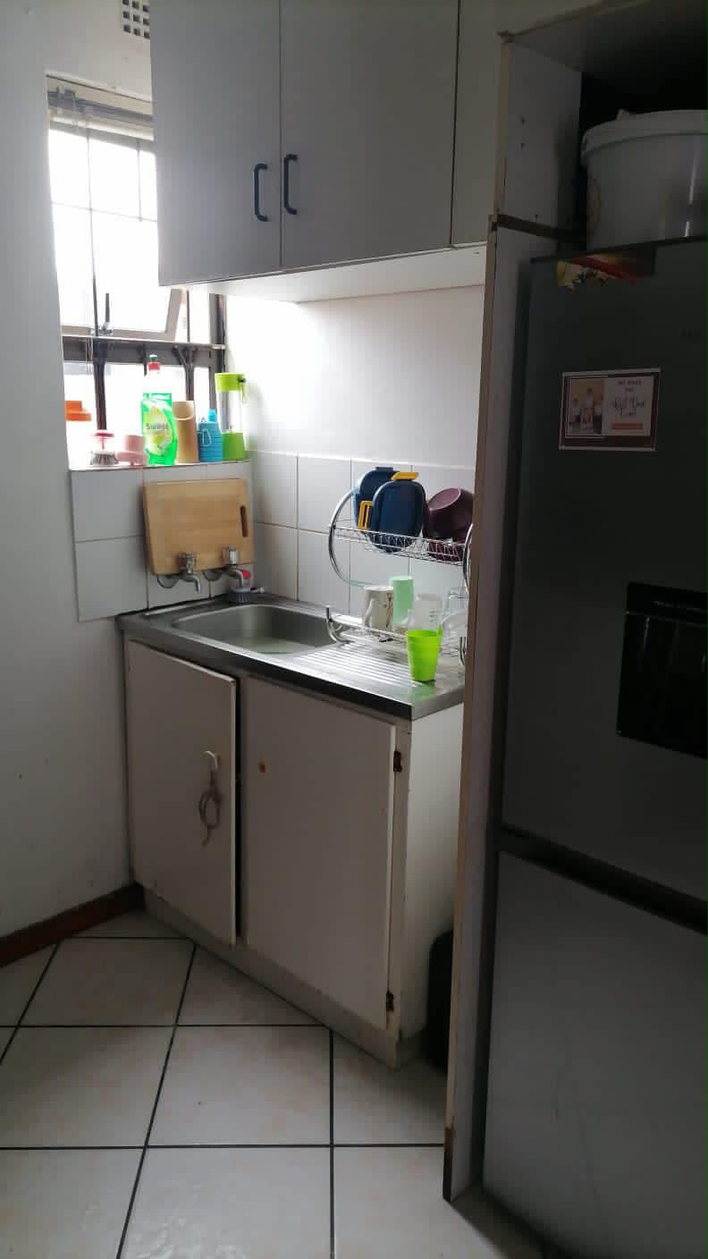 5 Bedroom Property for Sale in Montclair Western Cape